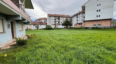 TERRENO URBANO CON VIVIENDA EN SELAYA