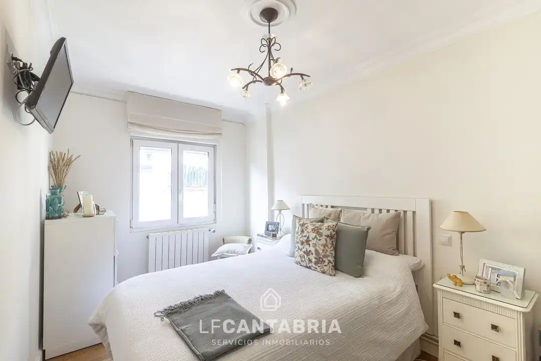 Habitación de Piso en venta en Santander con Calefacción