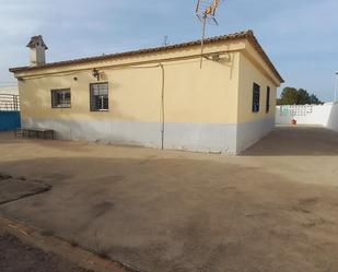 Exterior view of House or chalet for sale in Manises  with Terrace, Storage room and Swimming Pool