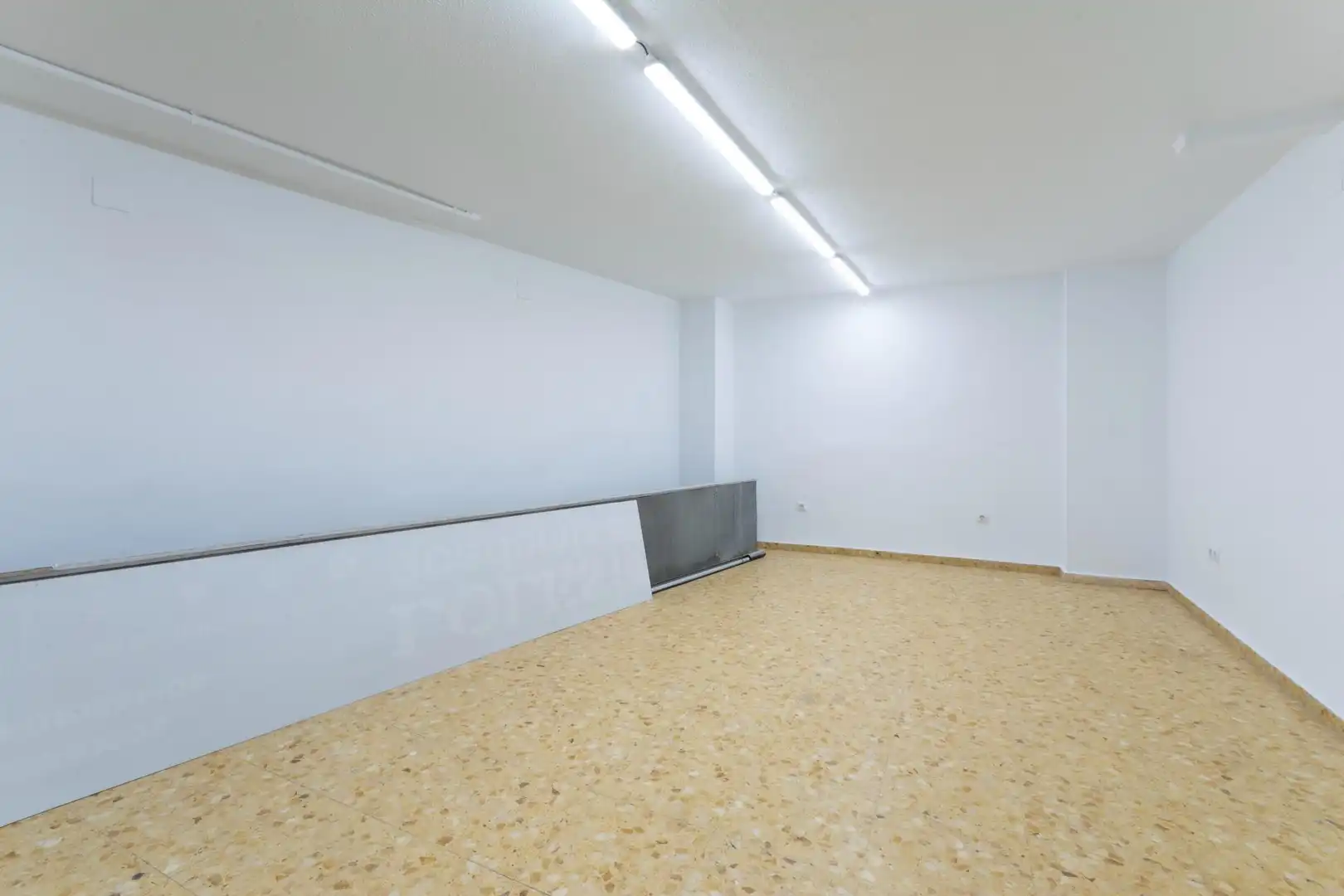 Business premises for sale in Avenida MARQUES DE CAMPO 9, imagen 26