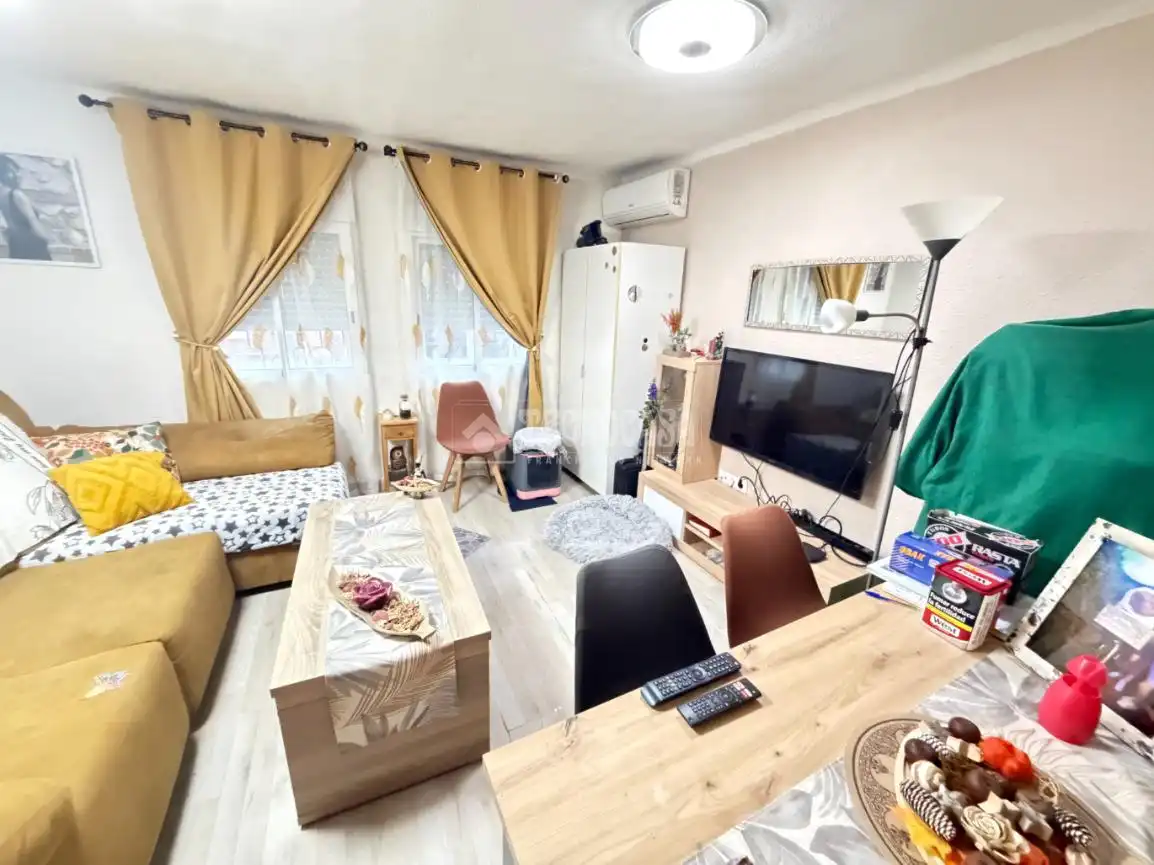 Sala d'estar de Pis en venda en Torrejón de Ardoz amb Moblat