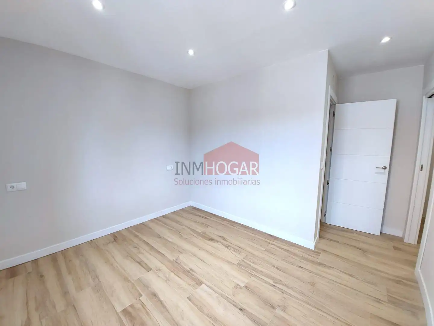 Habitación de Dúplex en venta en Arévalo con Calefacción, Terraza y Balcón