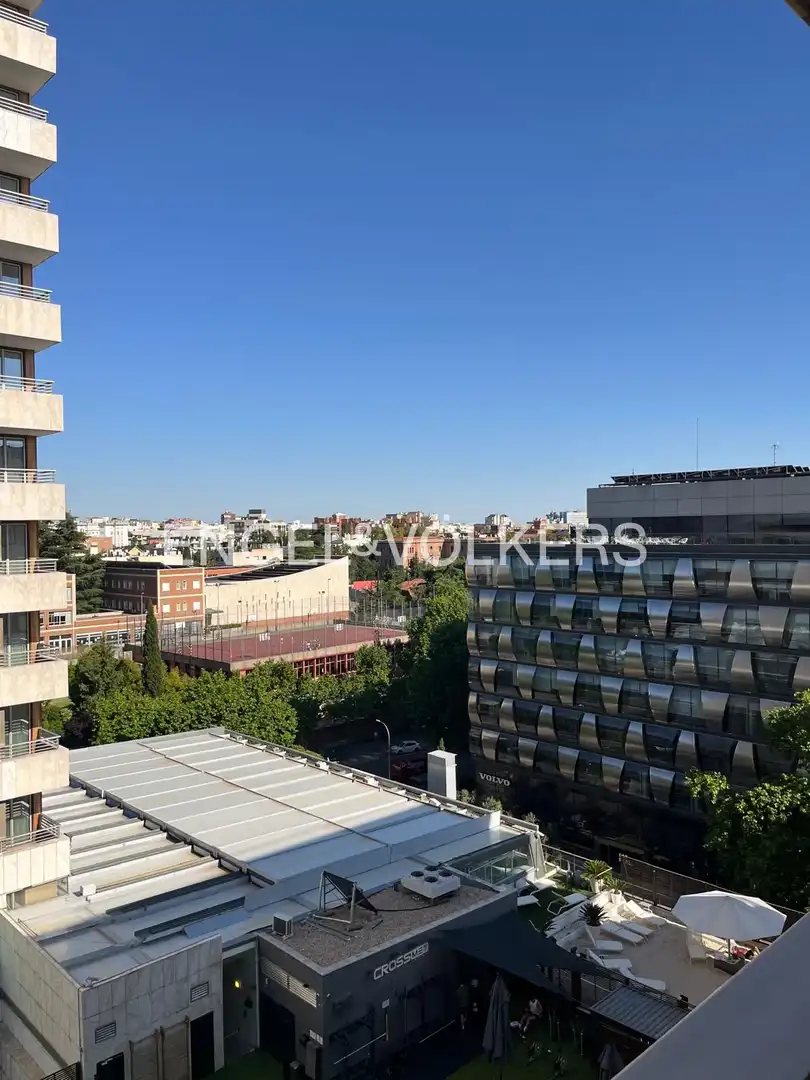 Exterior view of Flat for rent in Madrid  with Air Conditioner, Heating and Terrace