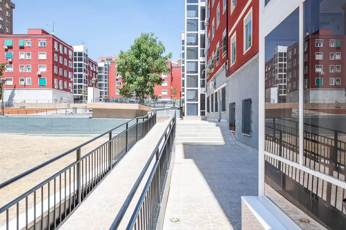 Außenansicht von Loft zum Verkauf in Madrid mit Heizung, Privatgarten und Möbliert