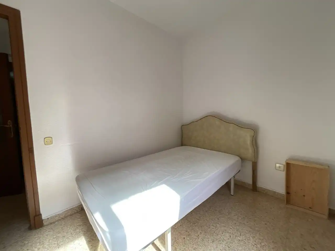 Bedroom of Flat for sale in Santo Domingo de la Calzada  with Heating, Furnished and Balcony