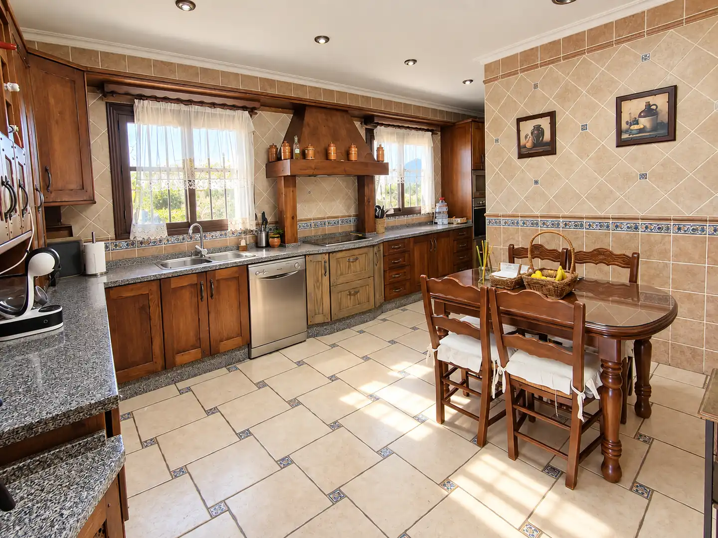 Chalet con terraza en venta en Manantiales - Lagar - Cortijo, imagen 8