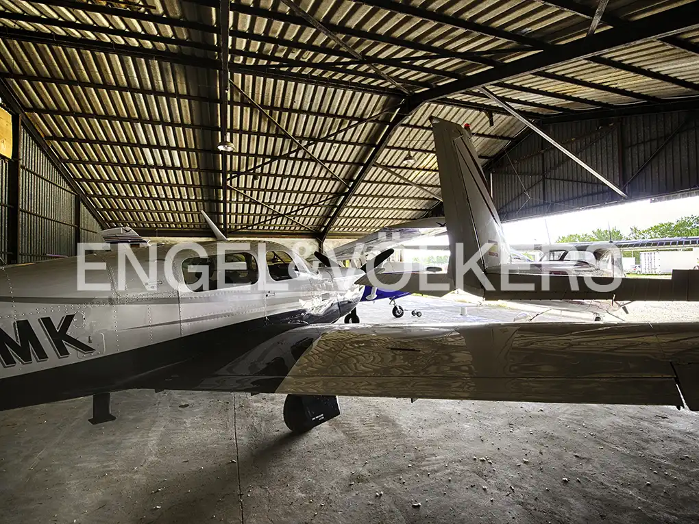 Exterior view of Industrial buildings for sale in Empuriabrava