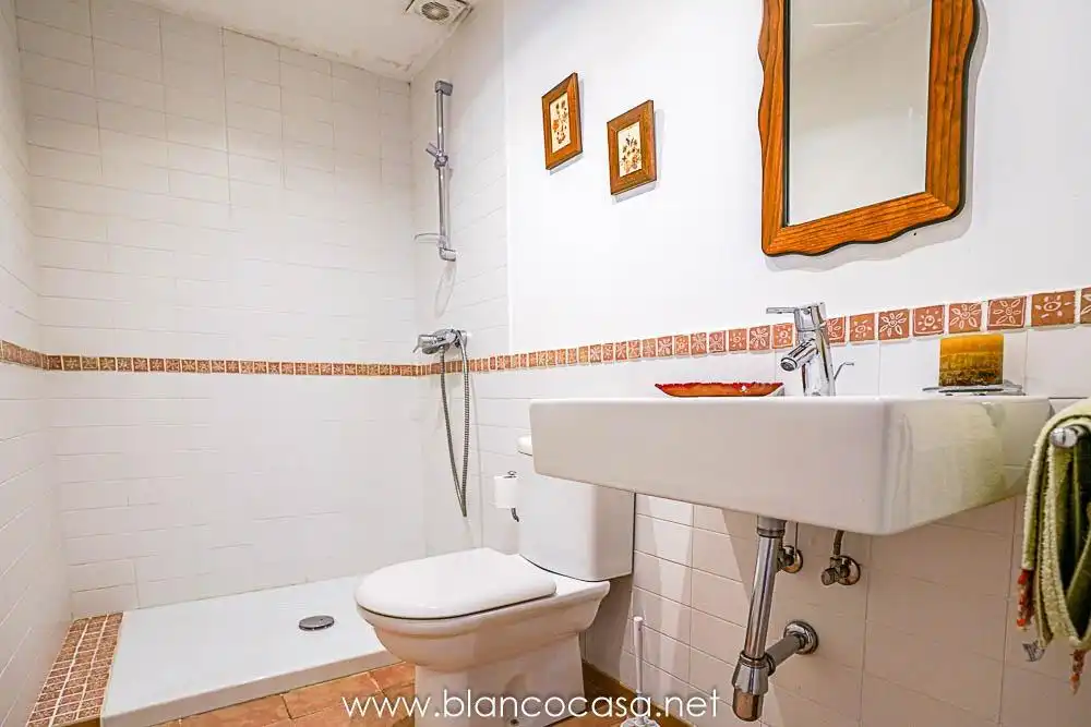 Bathroom of Houses for sale in Carballo  with Heating, Private garden and Storage room