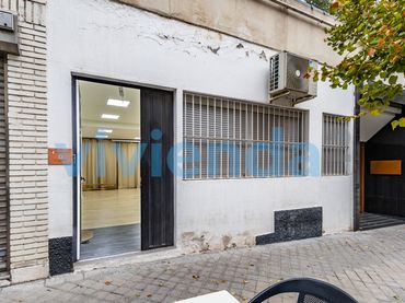 Local comercial en venda a Calle de María Teresa