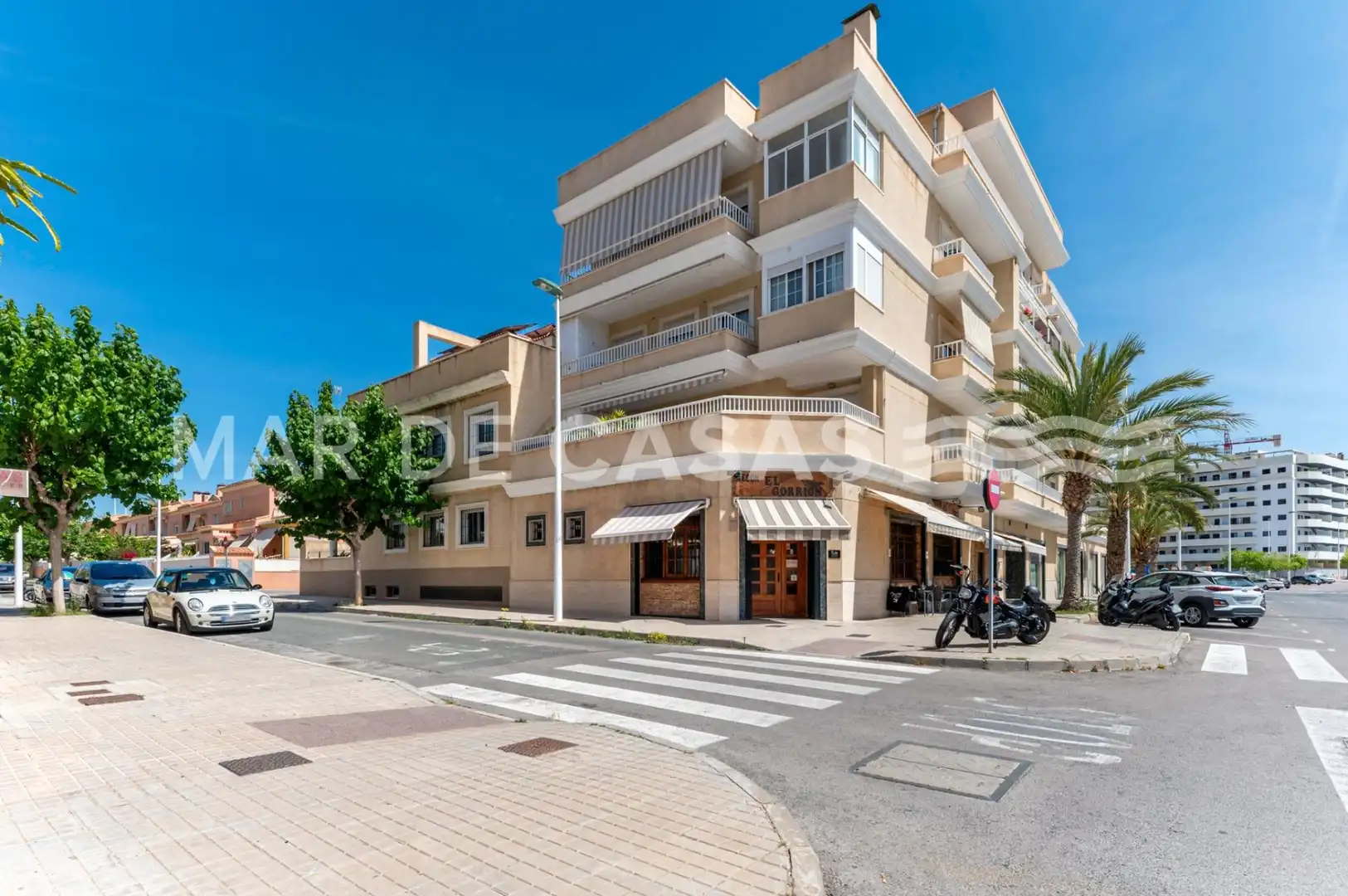 Vista exterior de Casa adosada en venta en Elche / Elx con Aire acondicionado, Terraza y Trastero