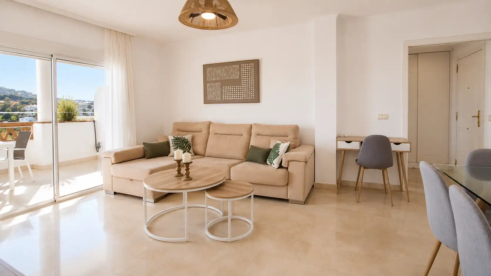 Sala de estar de Apartamento de alquiler en Mijas con Aire acondicionado, Calefacción y Terraza