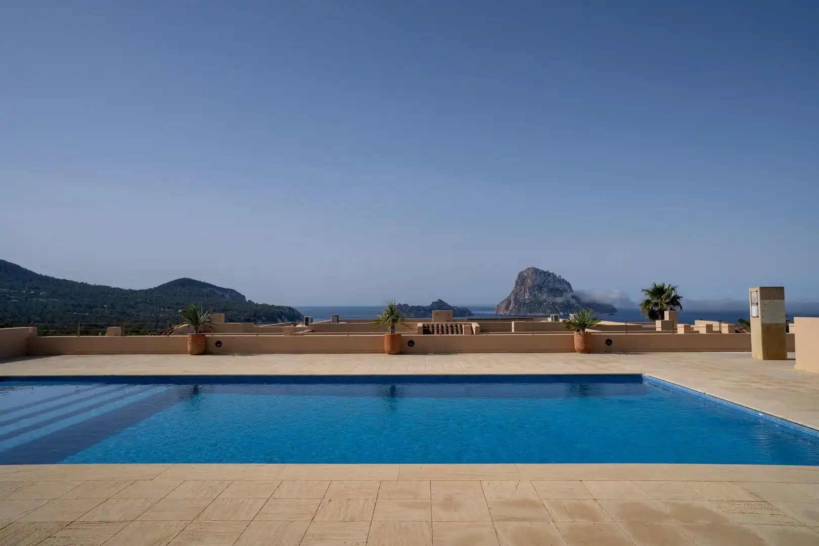 Piscina de Apartament en venda en Sant Josep de sa Talaia amb Aire condicionat, Calefacció i Terrassa