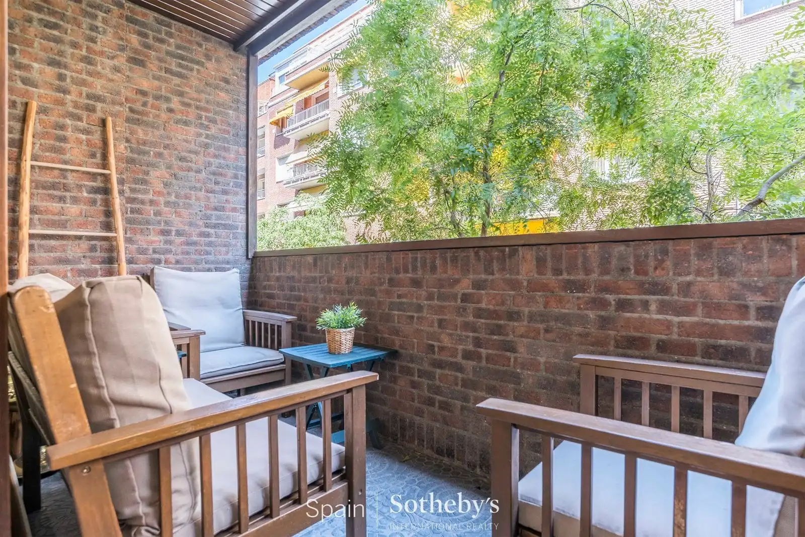 Balcony of Apartments for rent in Madrid  with Air Conditioner, Heating and Terrace