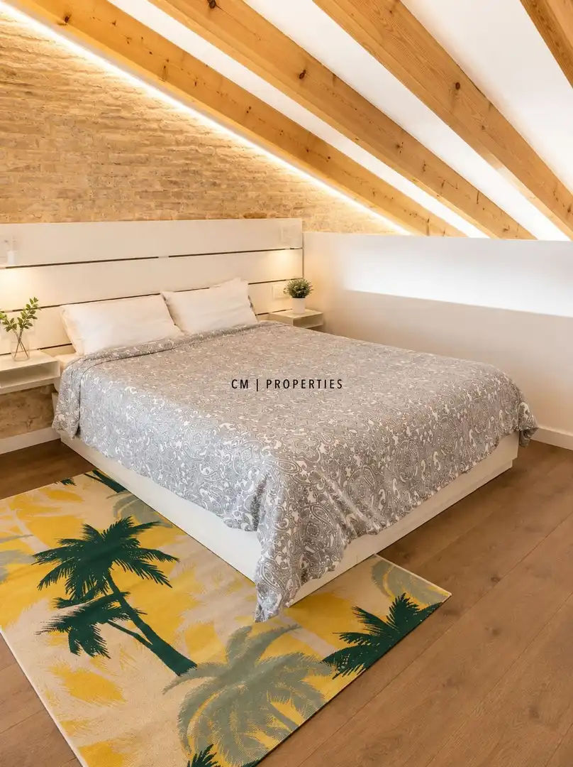 Bedroom of Attic for rent in Valencia  with Air Conditioner, Heating and Terrace