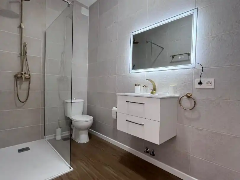 Bathroom of Flat for rent in Mérida  with Air Conditioner, Parquet flooring and Furnished