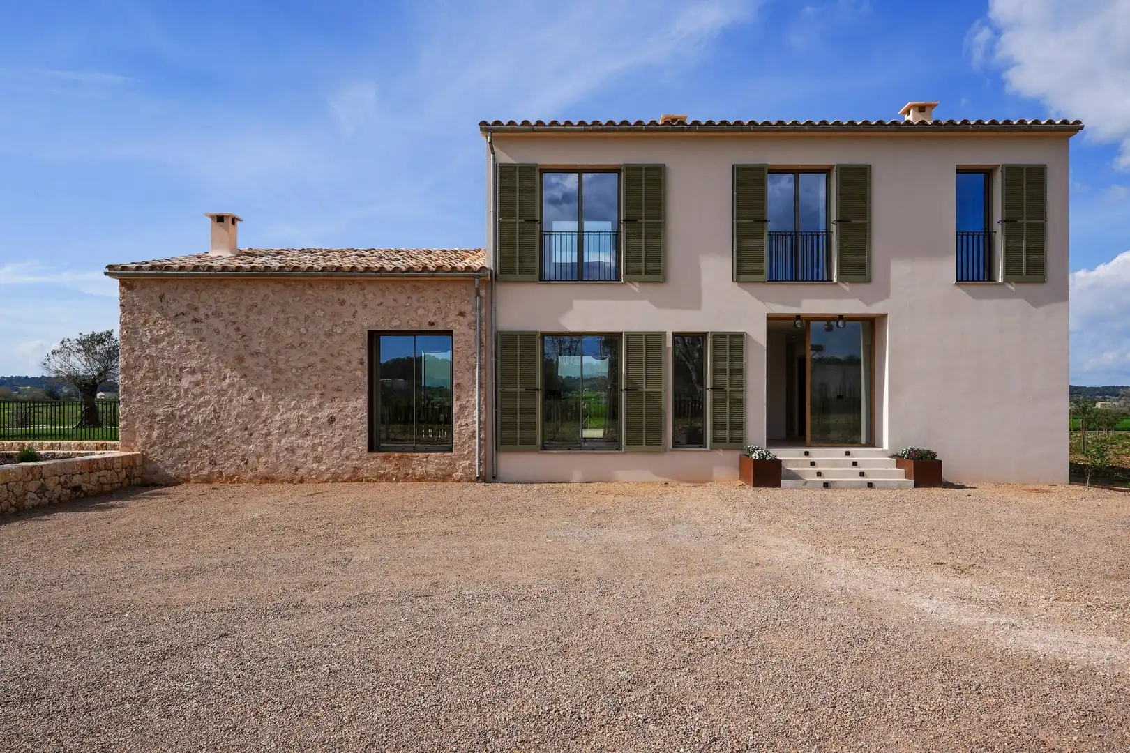 Vista exterior de Finca rústica en venda en Sineu amb Aire condicionat, Calefacció i Terrassa