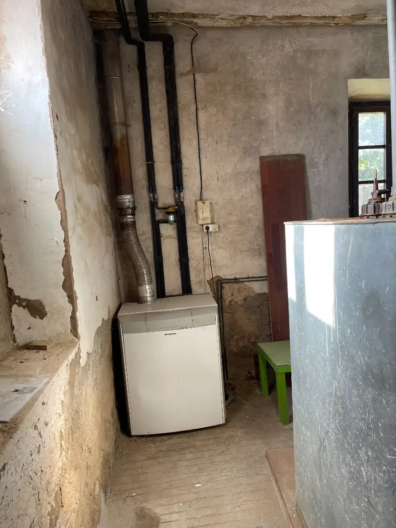 Flat for rent in La Vall d'en Bas  with Heating and Balcony
