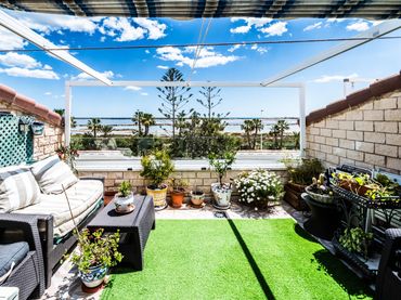 Adosado con jardín en venta en Los Peñascos - El Salero - Los Imbernones