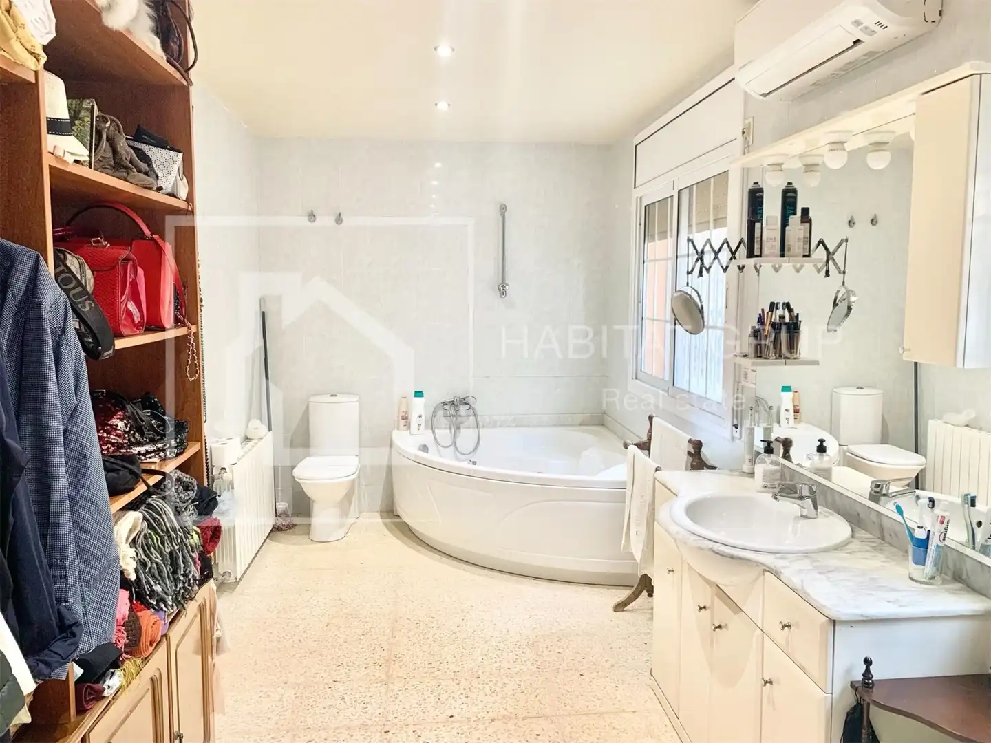 Bany de Casa o xalet en venda en Girona