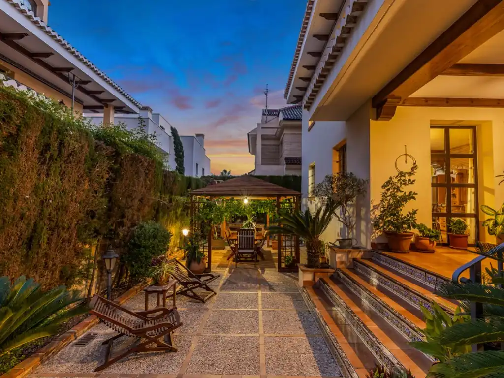 Maison avec piscine à vendre à Calle Mar Negro, imagen 4