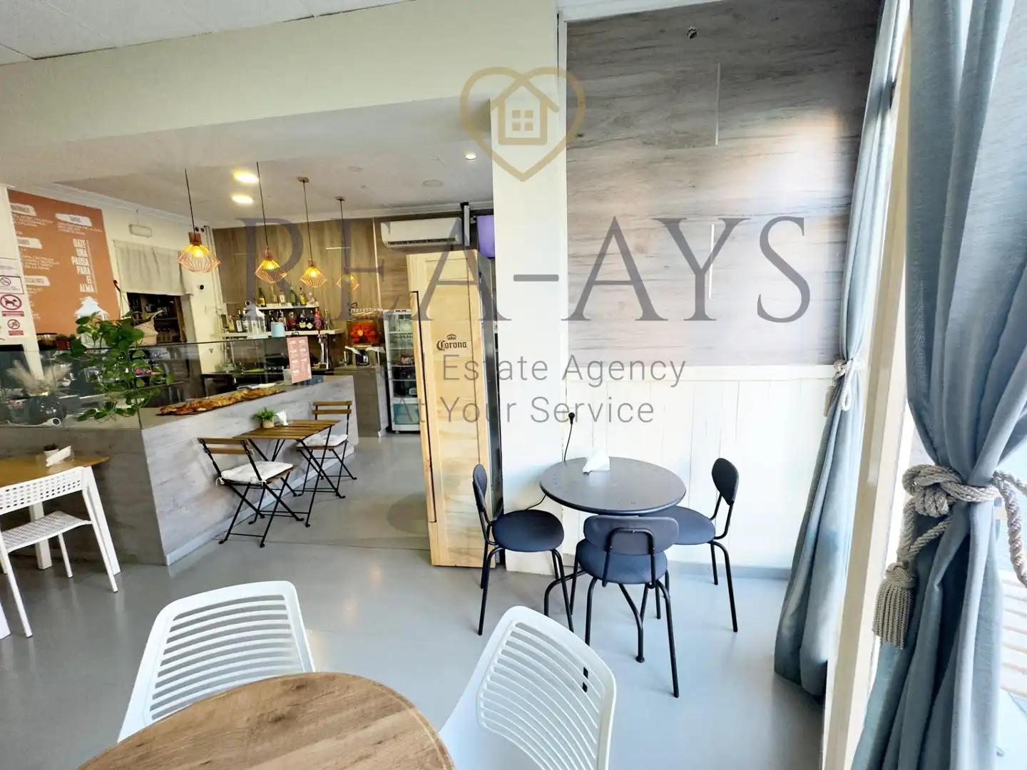 Commercial properties for sale in Cornellà de Llobregat  with Air Conditioner, Furnished and Internet