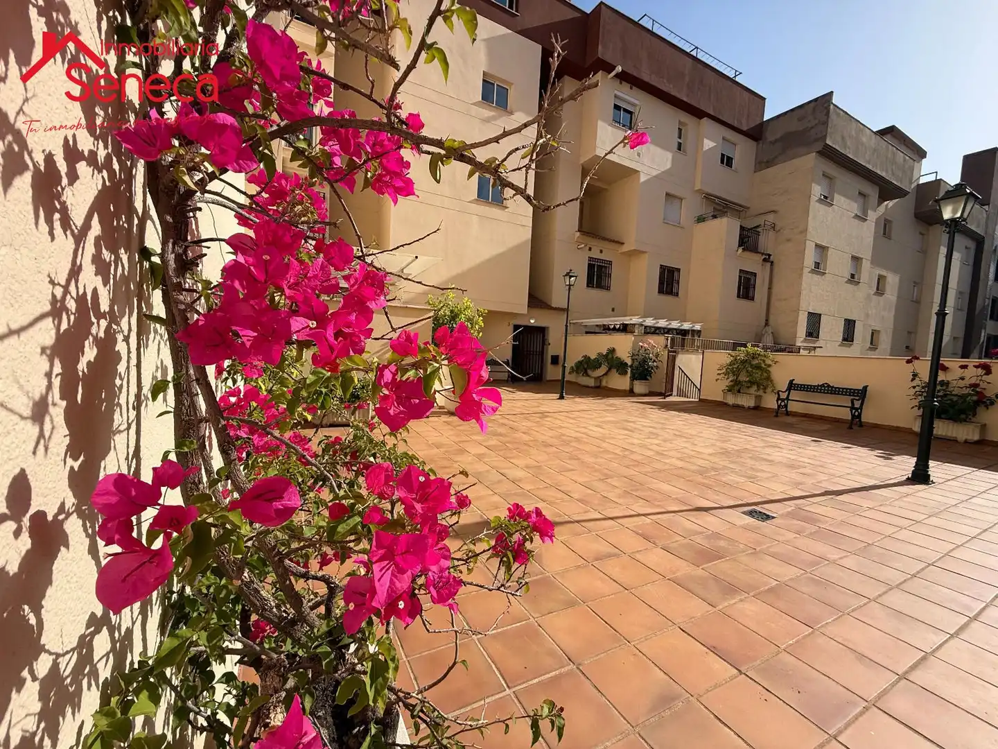 Vista exterior de Dúplex en venda en Córdoba amb Aire condicionat, Calefacció i Terrassa