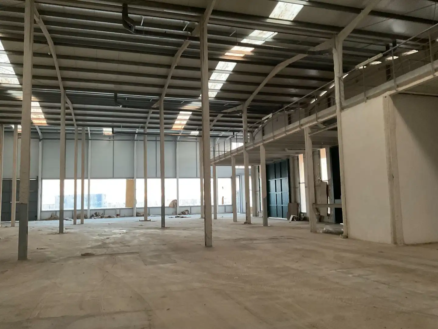 Industriegebäude zur Miete in Zona de la Vega, imagen 13