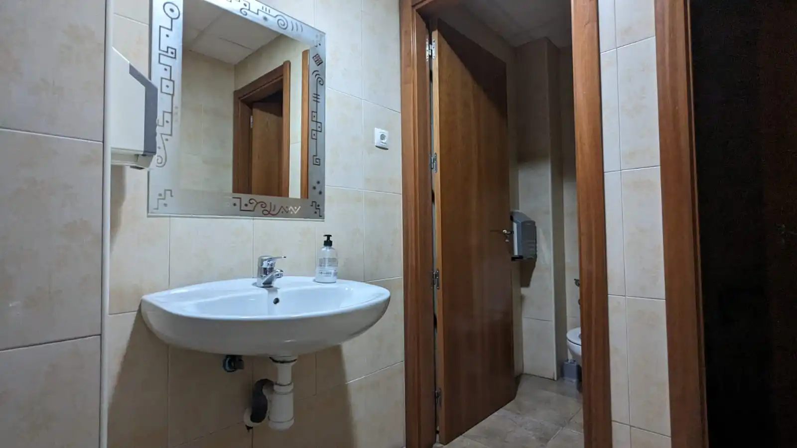 Gewerbefläche zum Verkauf in Carrer de Cels Gomis i Mestres, imagen 7