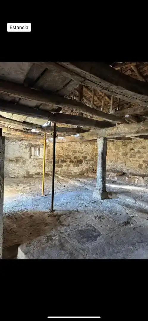 Casa adosada en venda en Valle de Valdebezana amb Jardí privat