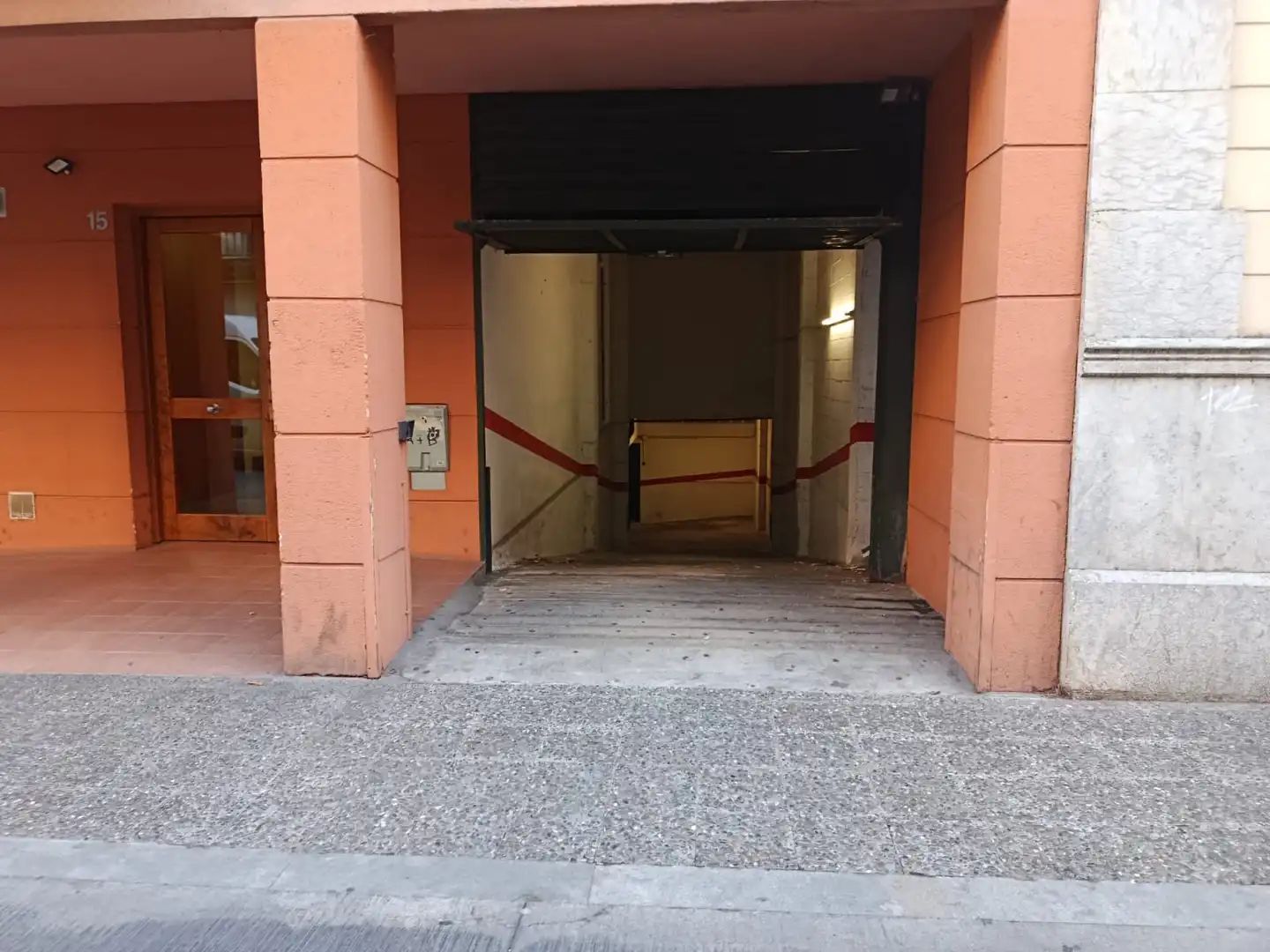 Garage zur Miete in Girona
