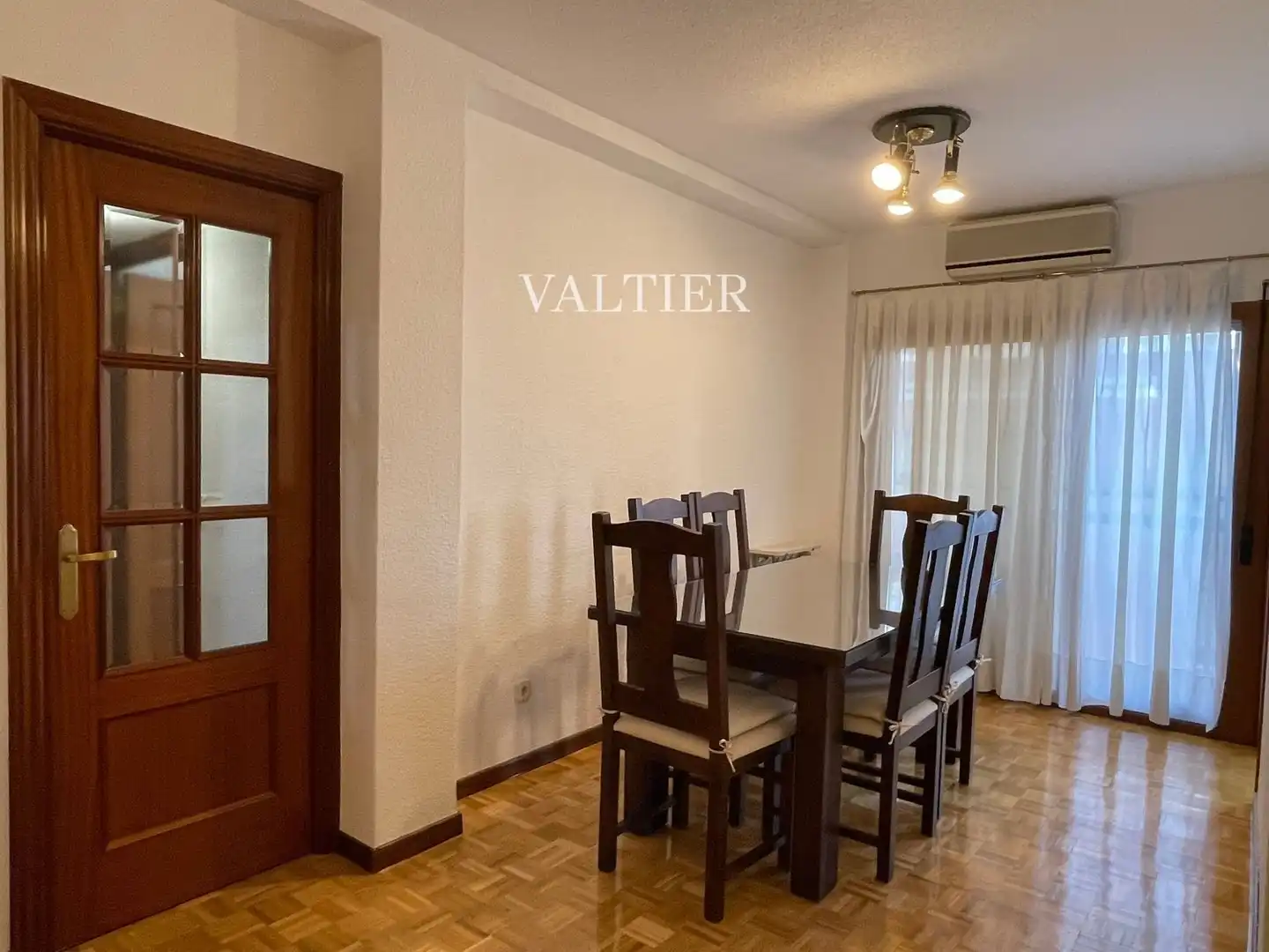 Dining room of Attic for rent in Madrid  with Air Conditioner, Terrace and Furnished
