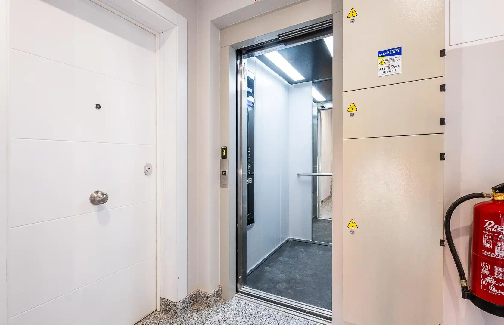 Ático en venta en Madrid con Aire acondicionado, Calefacción y Terraza