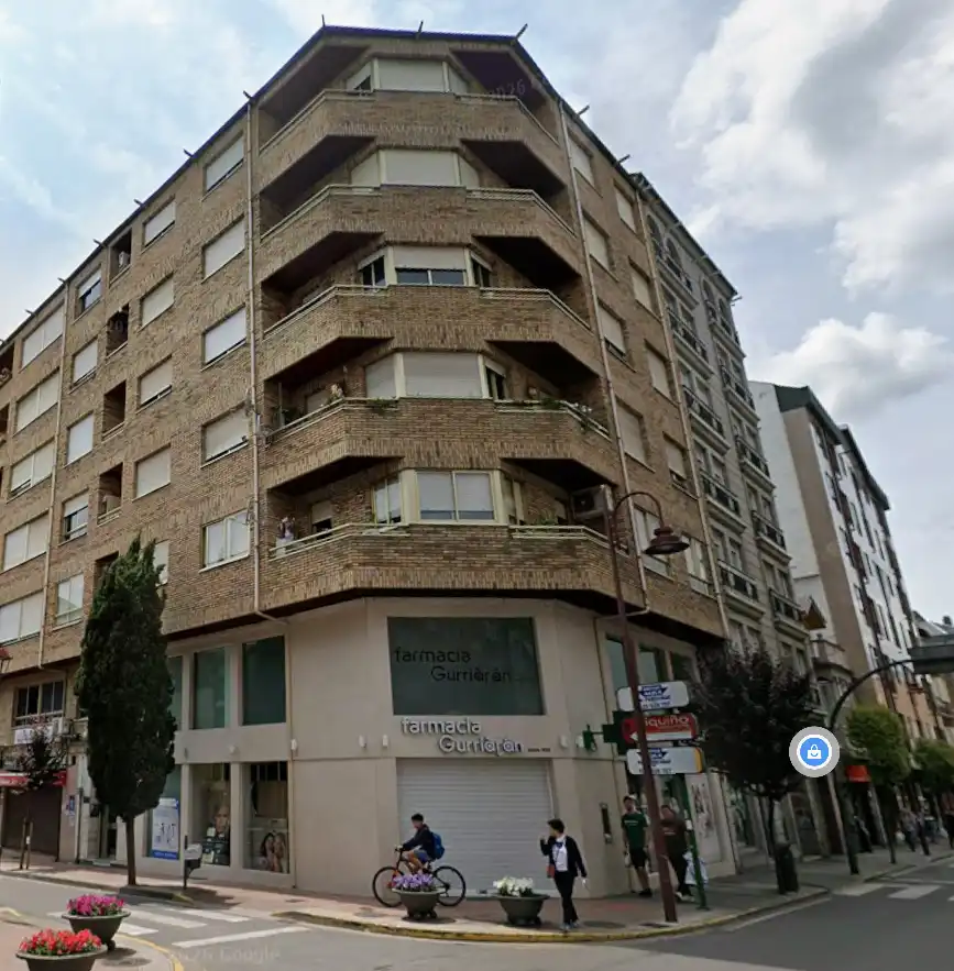 Vista exterior de Piso en venta en O Barco de Valdeorras   con Terraza