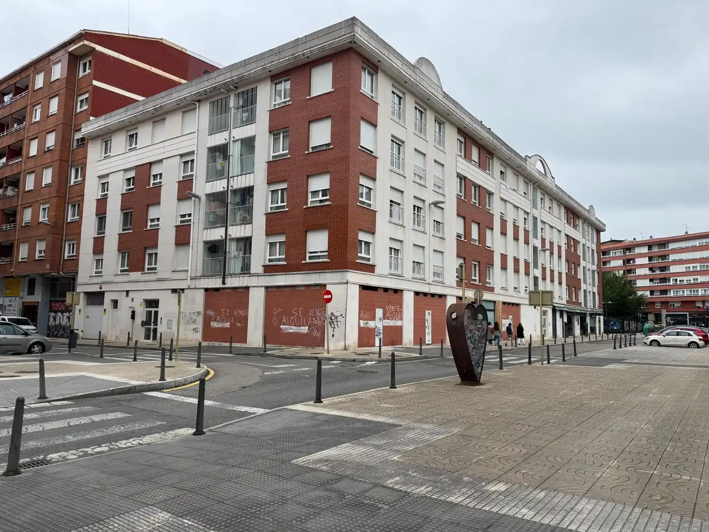 Vista exterior de Piso en venta en Torrelavega  con Parquet, Trastero y Amueblado