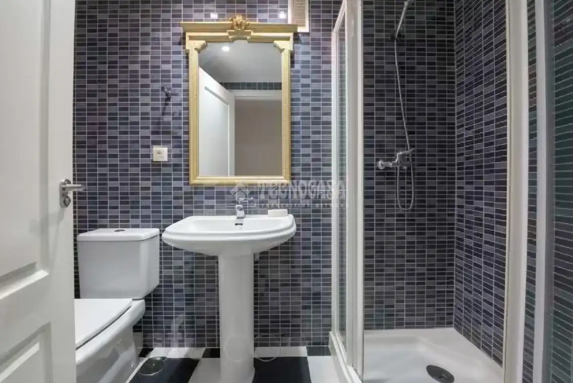 Bathroom of Flat for sale in Las Rozas de Madrid  with Air Conditioner, Heating and Storage room
