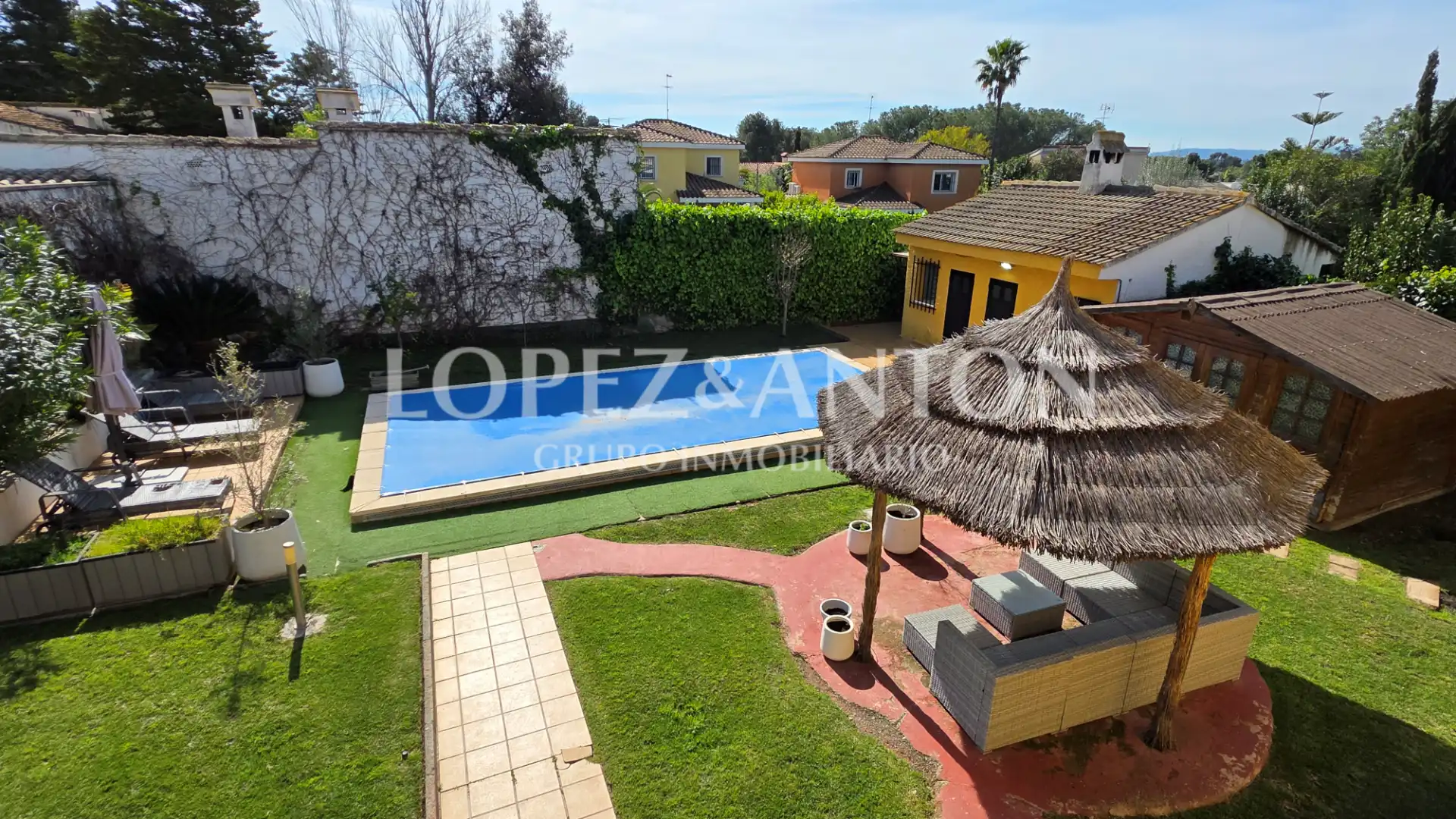 Garden of Houses for sale in L'Eliana  with Air Conditioner, Heating and Private garden