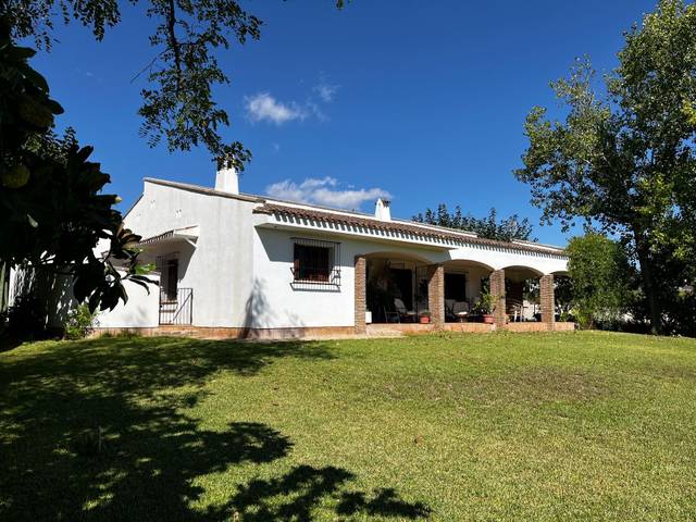 Casa-chalet en Venta en Santa Ana