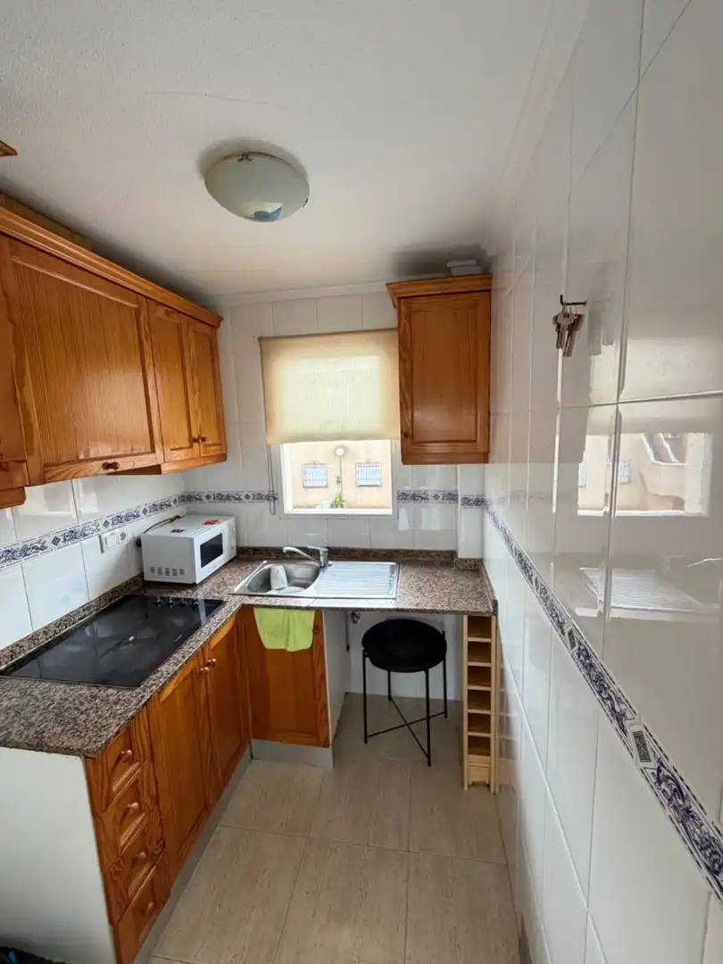 Cocina de Apartamento en venta en Torrevieja con Aire acondicionado, Balcón y Piscina comunitaria