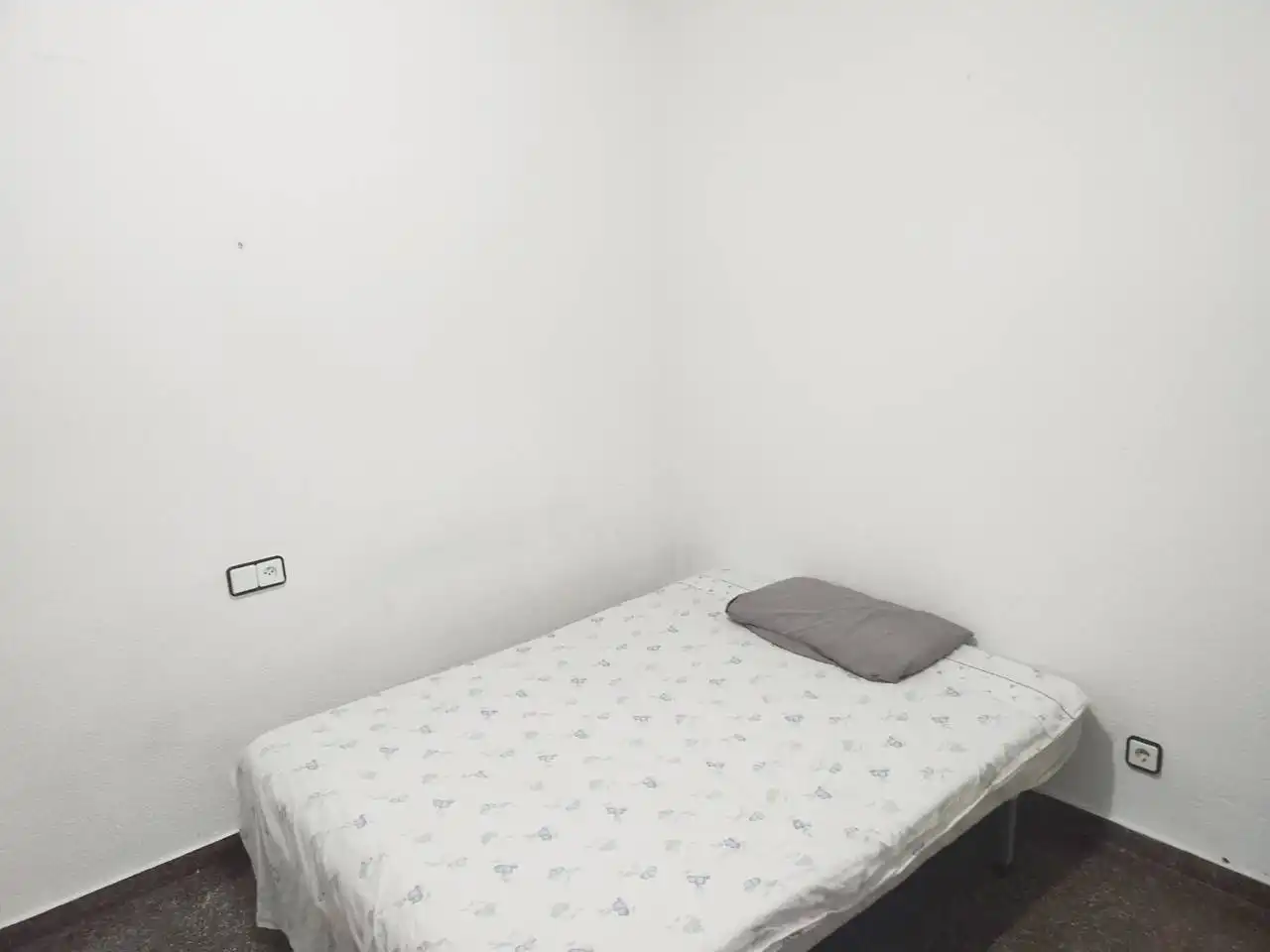 Schlafzimmer von Wohnungen zum Verkauf in Elche / Elx mit Balkon