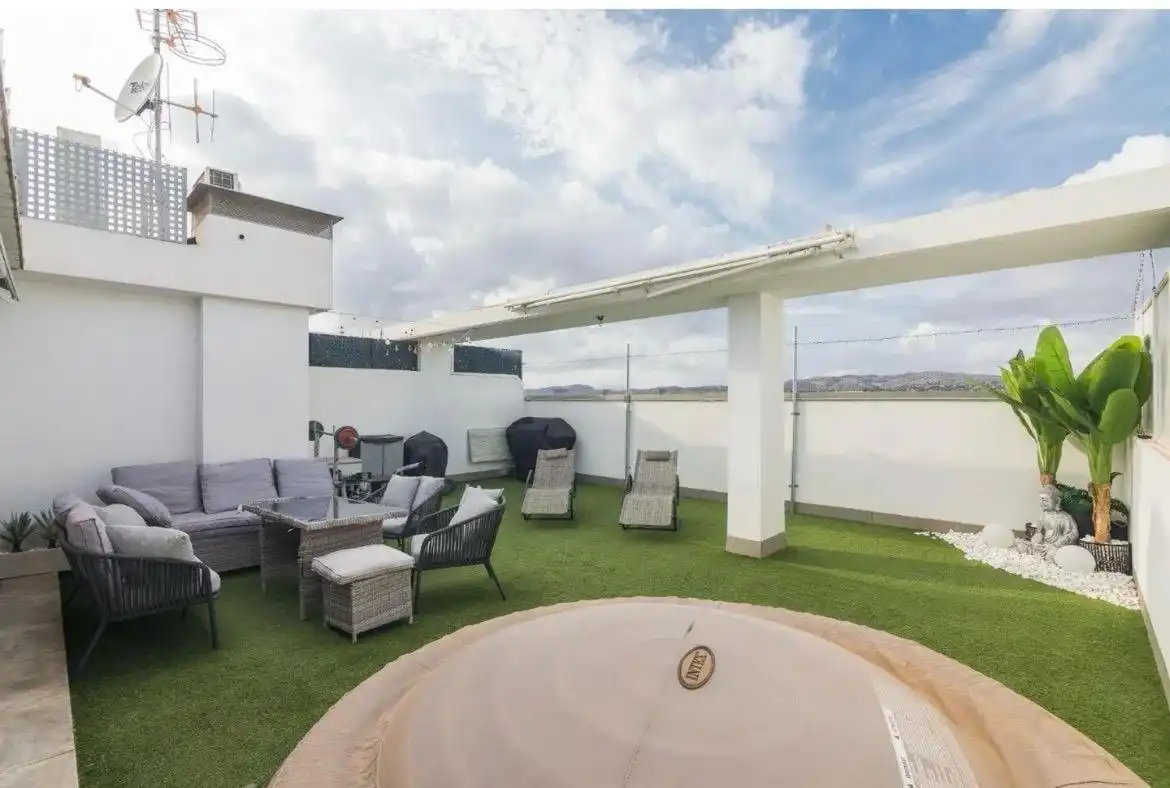 Terrace of Attic for sale in Elche / Elx  with Air Conditioner, Private garden and Terrace