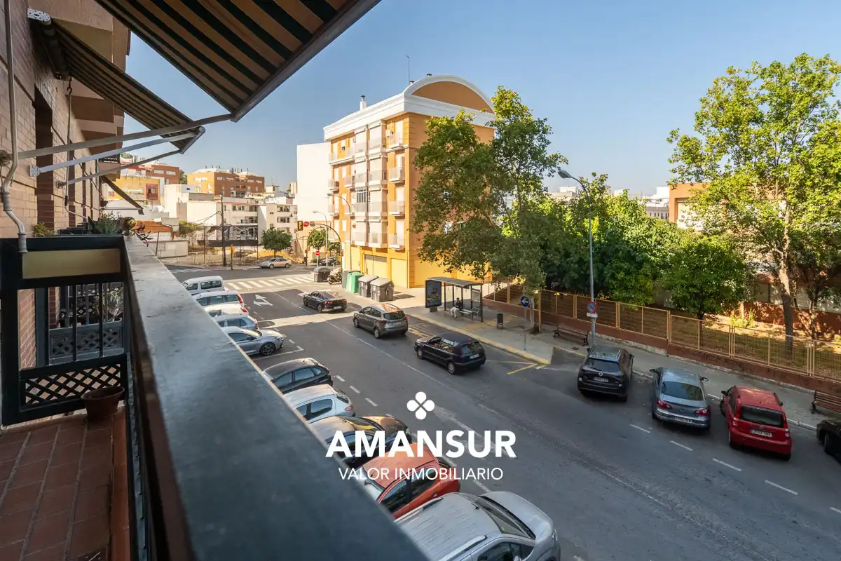 Flat with terrace for sale in Calle Emilio Molero, imagen 8