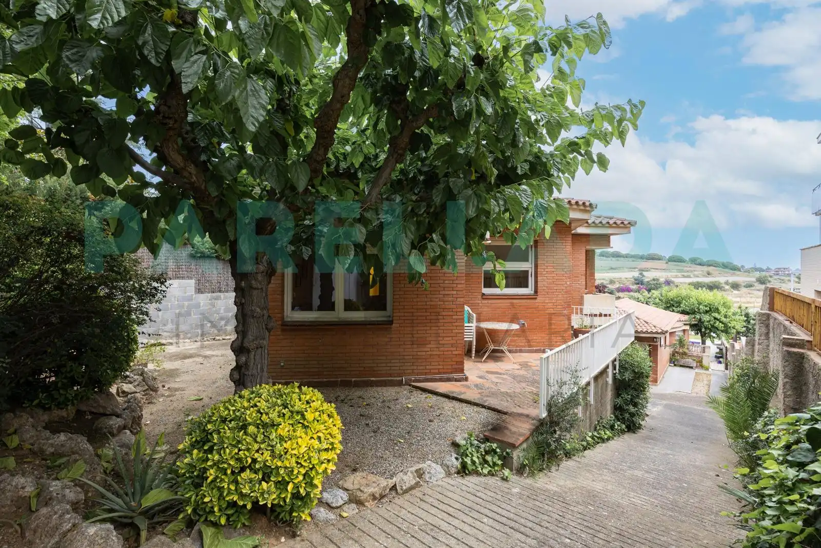 Vista exterior de Casa o chalet en venta en Tiana con Aire acondicionado, Jardín privado y Terraza