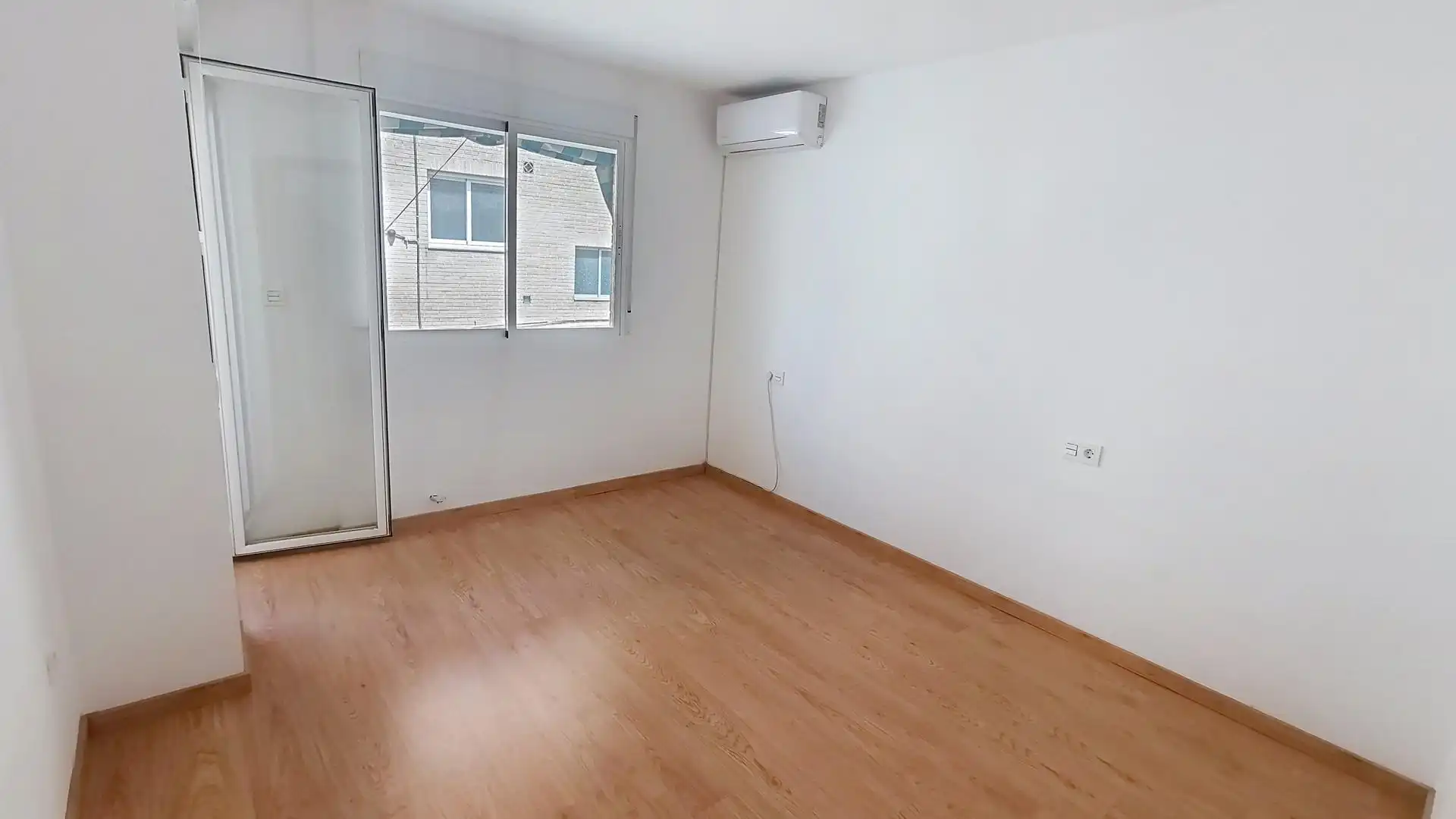 Habitación de Casa adosada de alquiler en Armilla con Aire acondicionado, Calefacción y Terraza