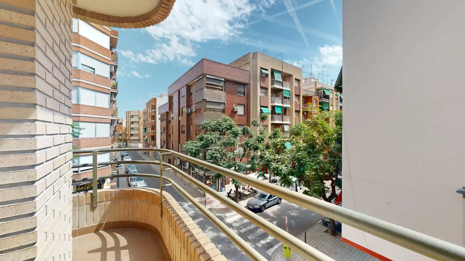 Vista exterior de Piso en venta en Torrent con Balcón