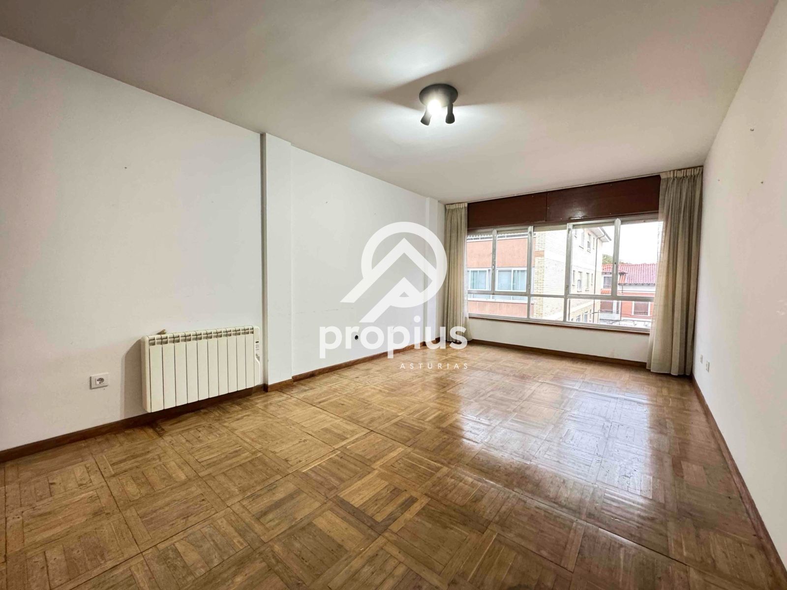 Bedroom of Flat for sale in Llanes  with Heating, Parquet flooring and Terrace