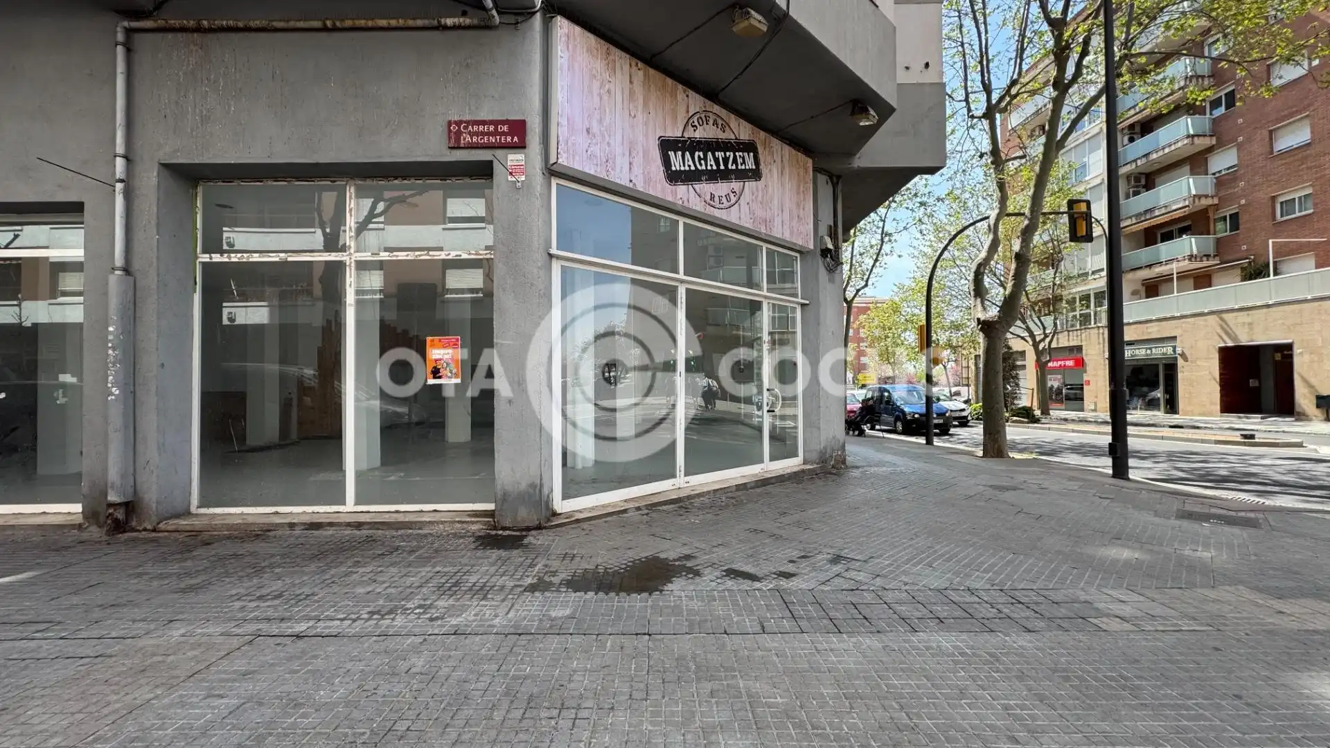 Local comercial en venta en Avenida dels Països Catalans, imagen 4