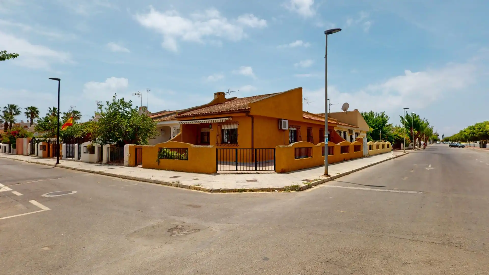 Außenansicht von Haus oder Chalet zum Verkauf in Los Alcázares mit Klimaanlage, Terrasse und Möbliert