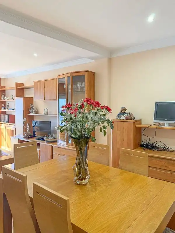 Comedor de Piso en venta en Vilagarcía de Arousa con Calefacción, Parquet y Terraza
