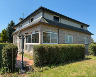 Exterior view of House or chalet for sale in Covelo  with Heating, Private garden and Terrace