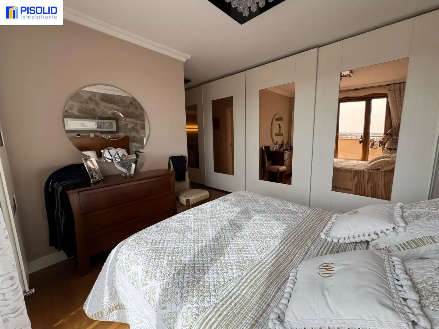 Habitación de Ático en venta en Valladolid con Calefacción, Parquet y Terraza